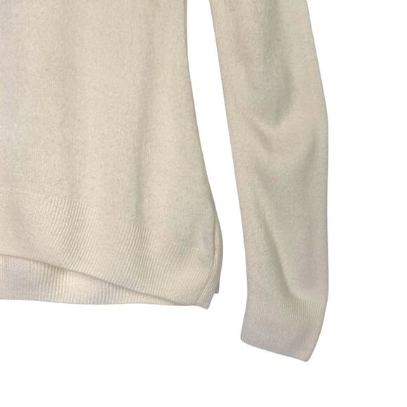 Debbie Morgan Women's Sequin V-Neck Sweater Size M Cream Winter Long Sleeve - Picture 7 of 10